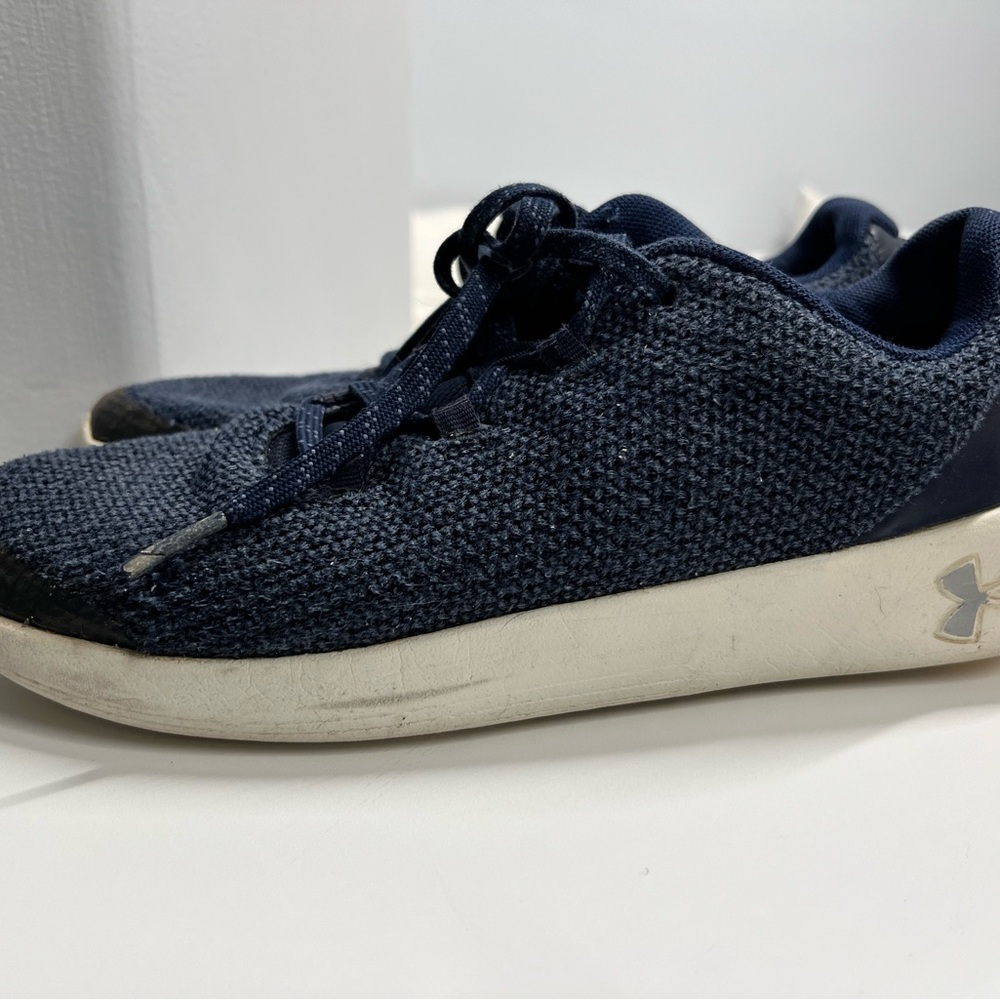 Under Armour Mens Size 6 Navy Knit Sneakers Athletic Shoes
